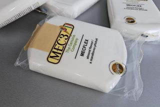 Už přemýšlíte o ozdobách na cukroví? 🎄 A budete si vyrábět svoje? V tom případě Vám můžeme nabídnout potahovací hmotu...